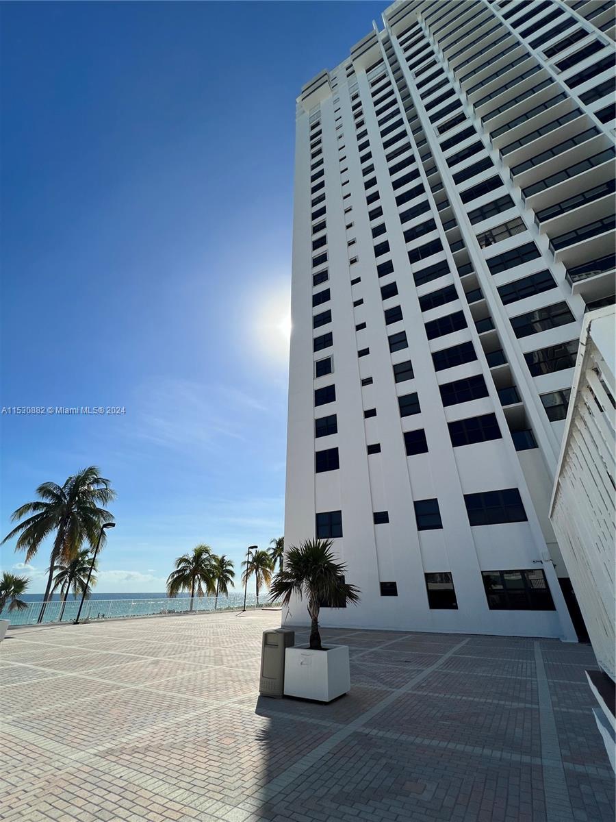 2301 S Ocean Dr 506, Hollywood, Florida 33019, 1 Bedroom Bedrooms, ,1 BathroomBathrooms,Residential,For Sale,2301 S Ocean Dr 506,A11530882