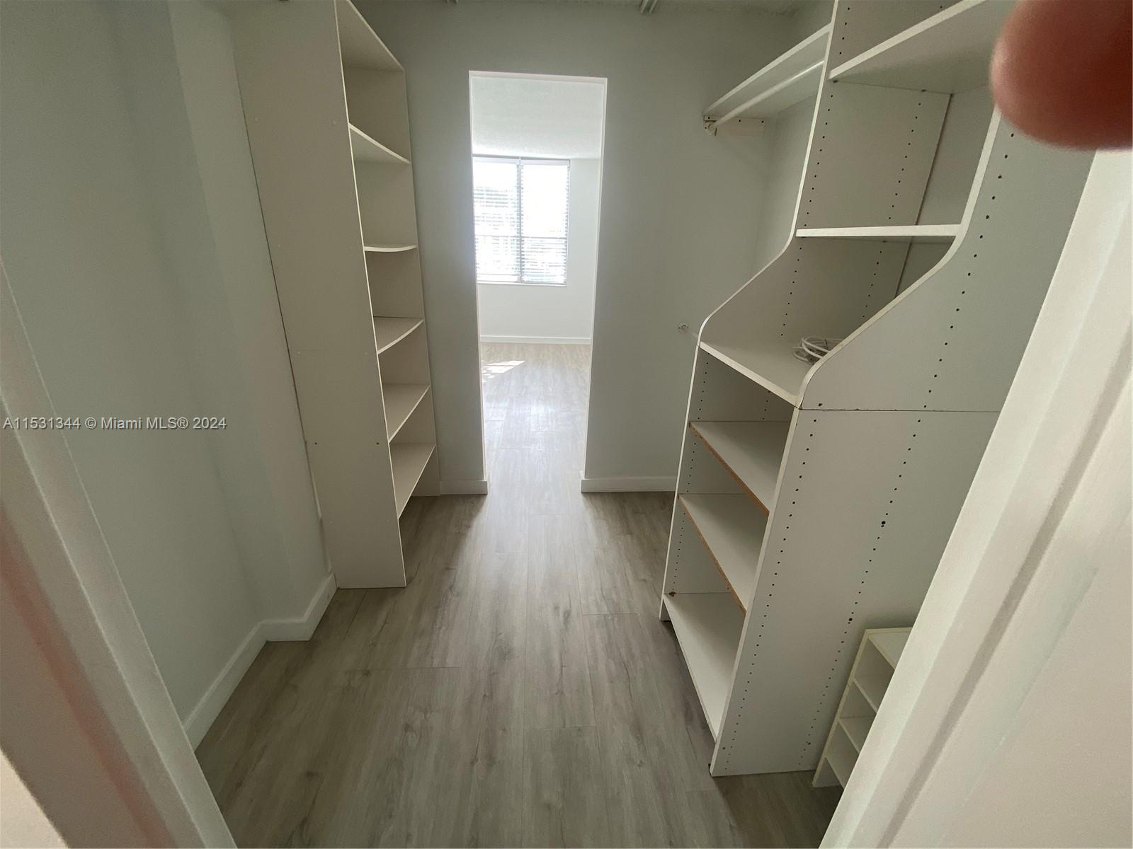 1913 S Ocean Dr 327, Hallandale Beach, Florida 33009, 2 Bedrooms Bedrooms, ,2 BathroomsBathrooms,Residentiallease,For Rent,1913 S Ocean Dr 327,A11531344