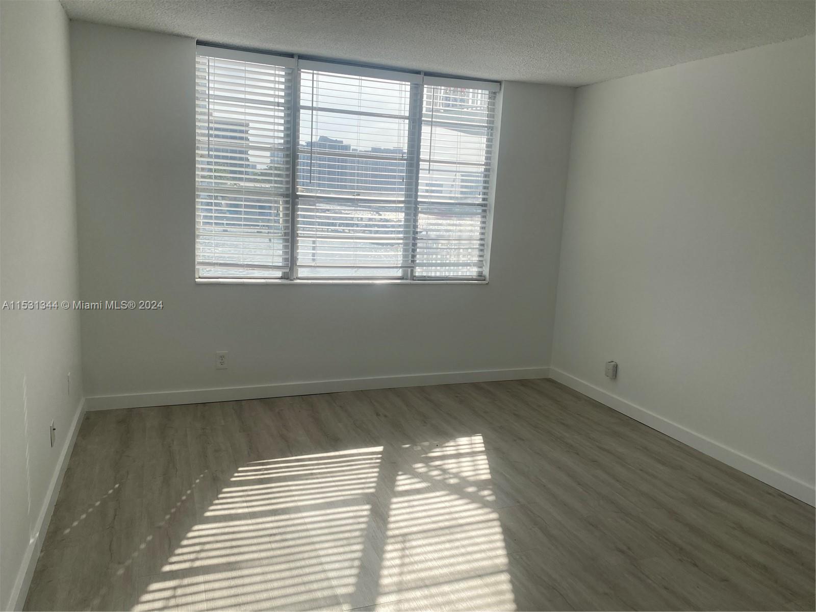 1913 S Ocean Dr 327, Hallandale Beach, Florida 33009, 2 Bedrooms Bedrooms, ,2 BathroomsBathrooms,Residentiallease,For Rent,1913 S Ocean Dr 327,A11531344