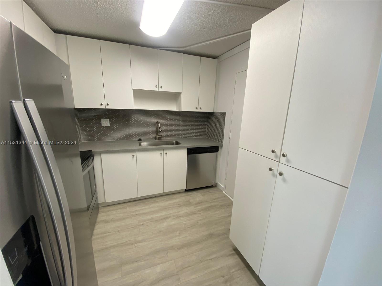 1913 S Ocean Dr 327, Hallandale Beach, Florida 33009, 2 Bedrooms Bedrooms, ,2 BathroomsBathrooms,Residentiallease,For Rent,1913 S Ocean Dr 327,A11531344