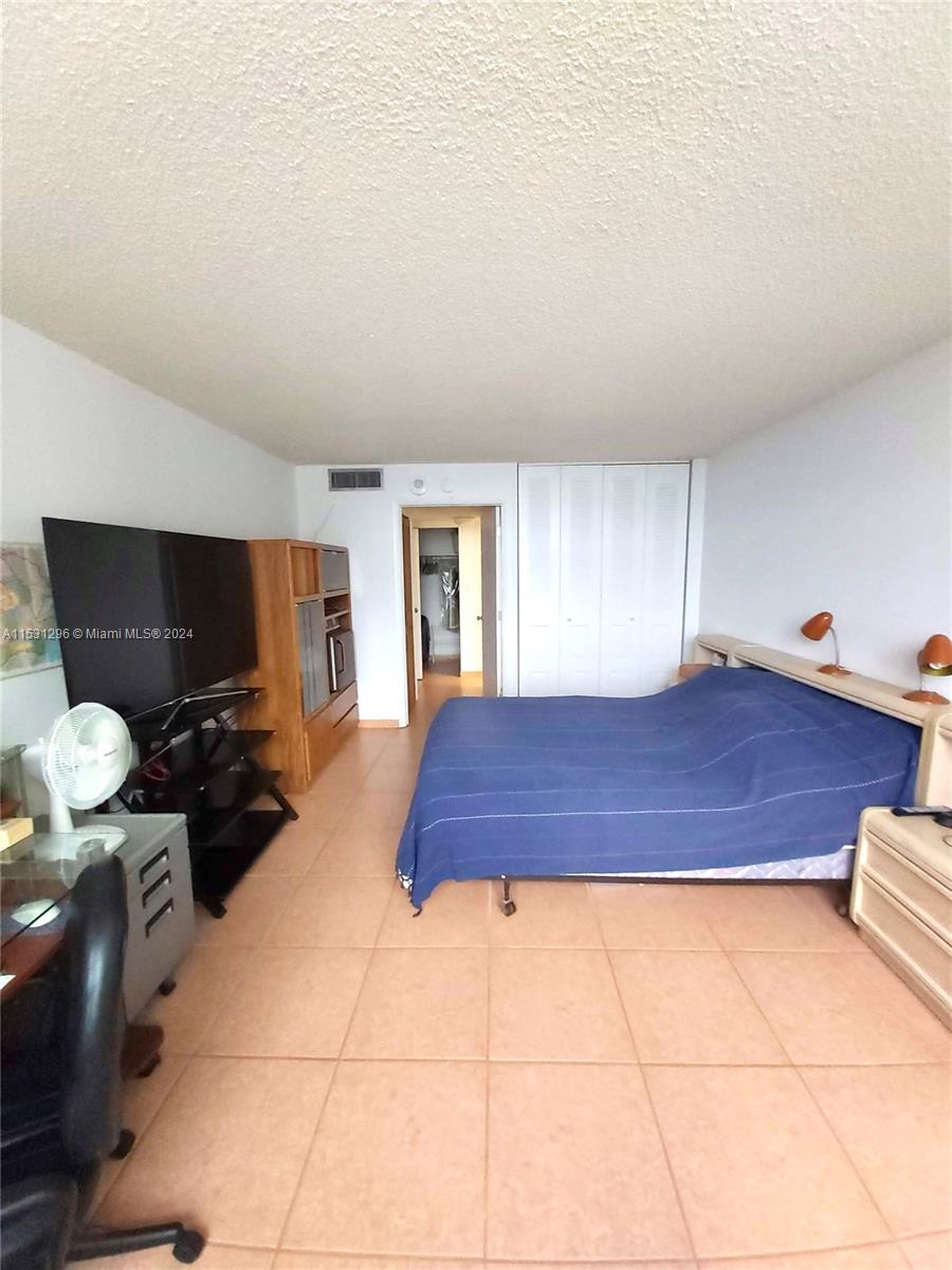 301 174th St, Sunny Isles Beach, FL, 33160 United States, 1 Bedroom Bedrooms, ,1 BathroomBathrooms,Residential,For Sale,174th St,A11531296