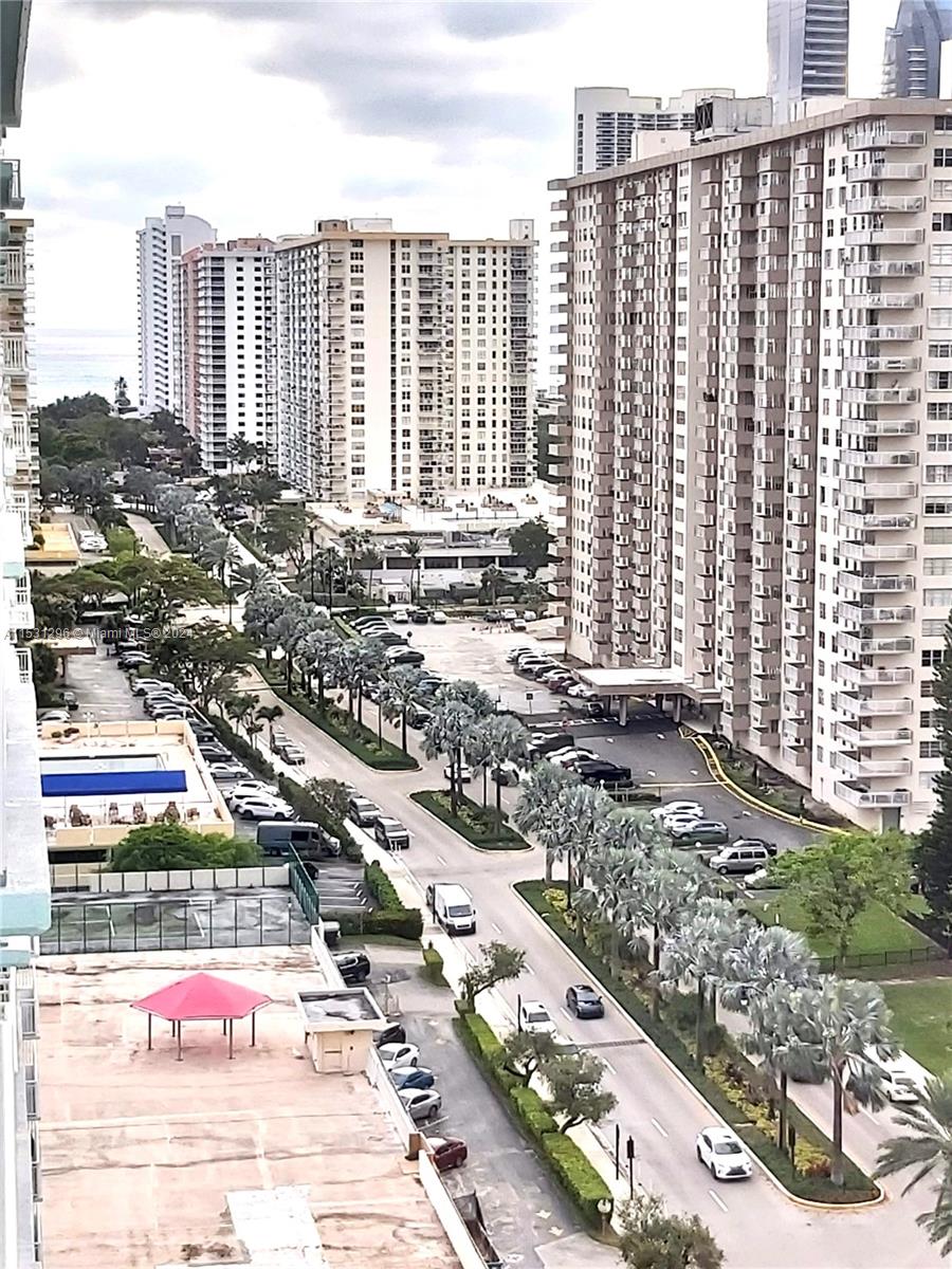 301 174th St, Sunny Isles Beach, FL, 33160 United States, 1 Bedroom Bedrooms, ,1 BathroomBathrooms,Residential,For Sale,174th St,A11531296