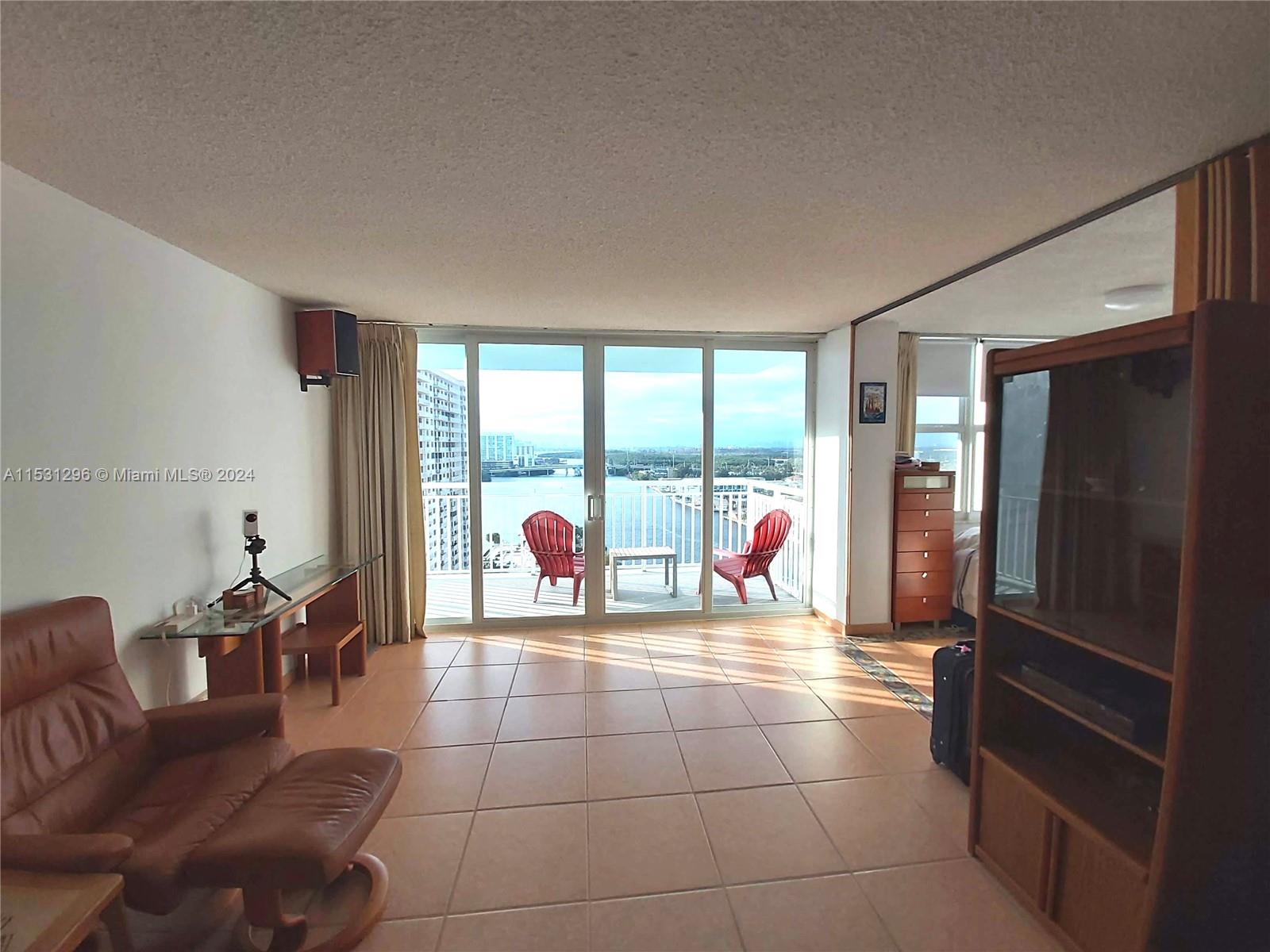 301 174th St, Sunny Isles Beach, FL, 33160 United States, 1 Bedroom Bedrooms, ,1 BathroomBathrooms,Residential,For Sale,174th St,A11531296