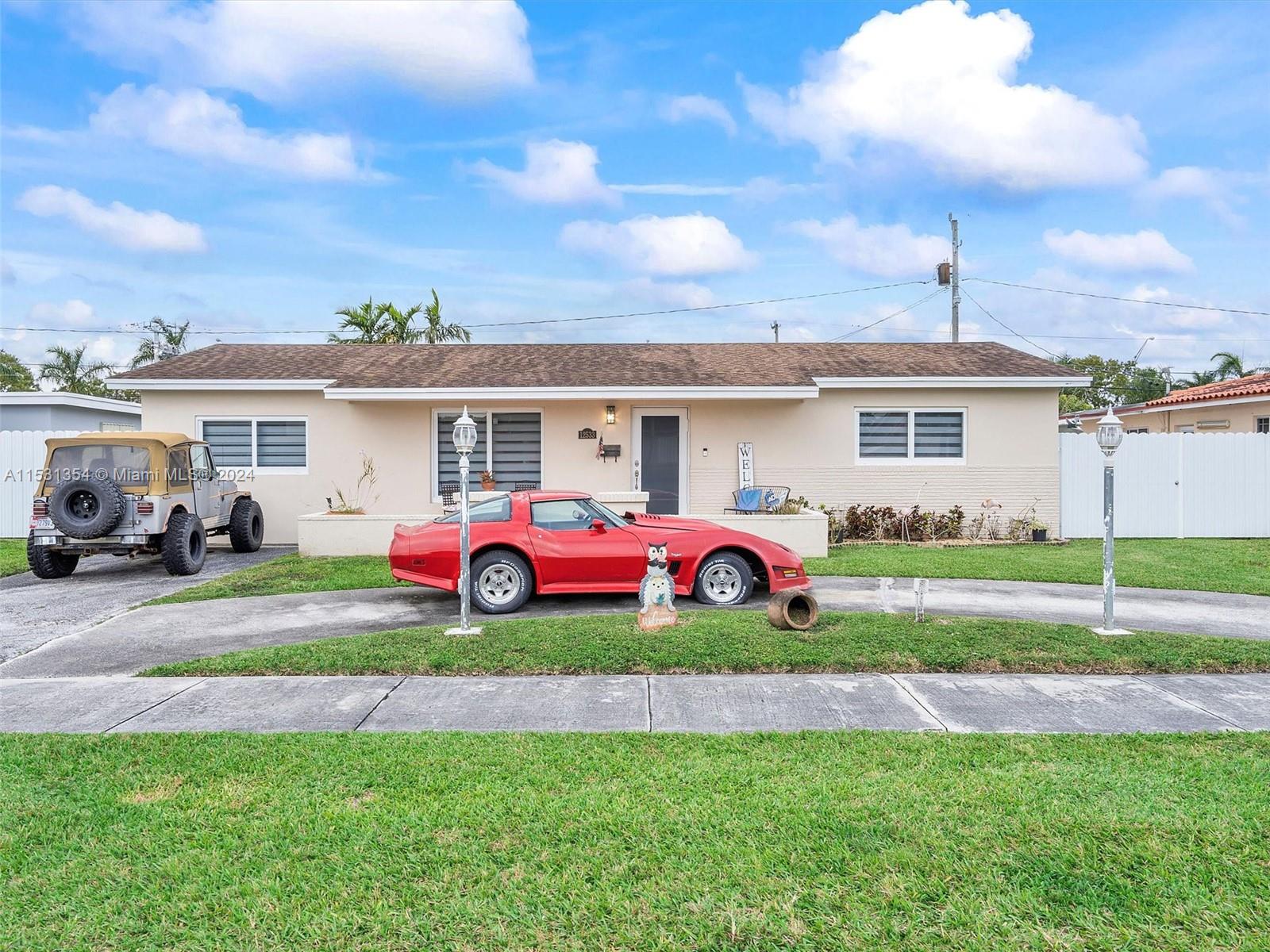 12533 SW 27th St  For Sale A11531354, FL
