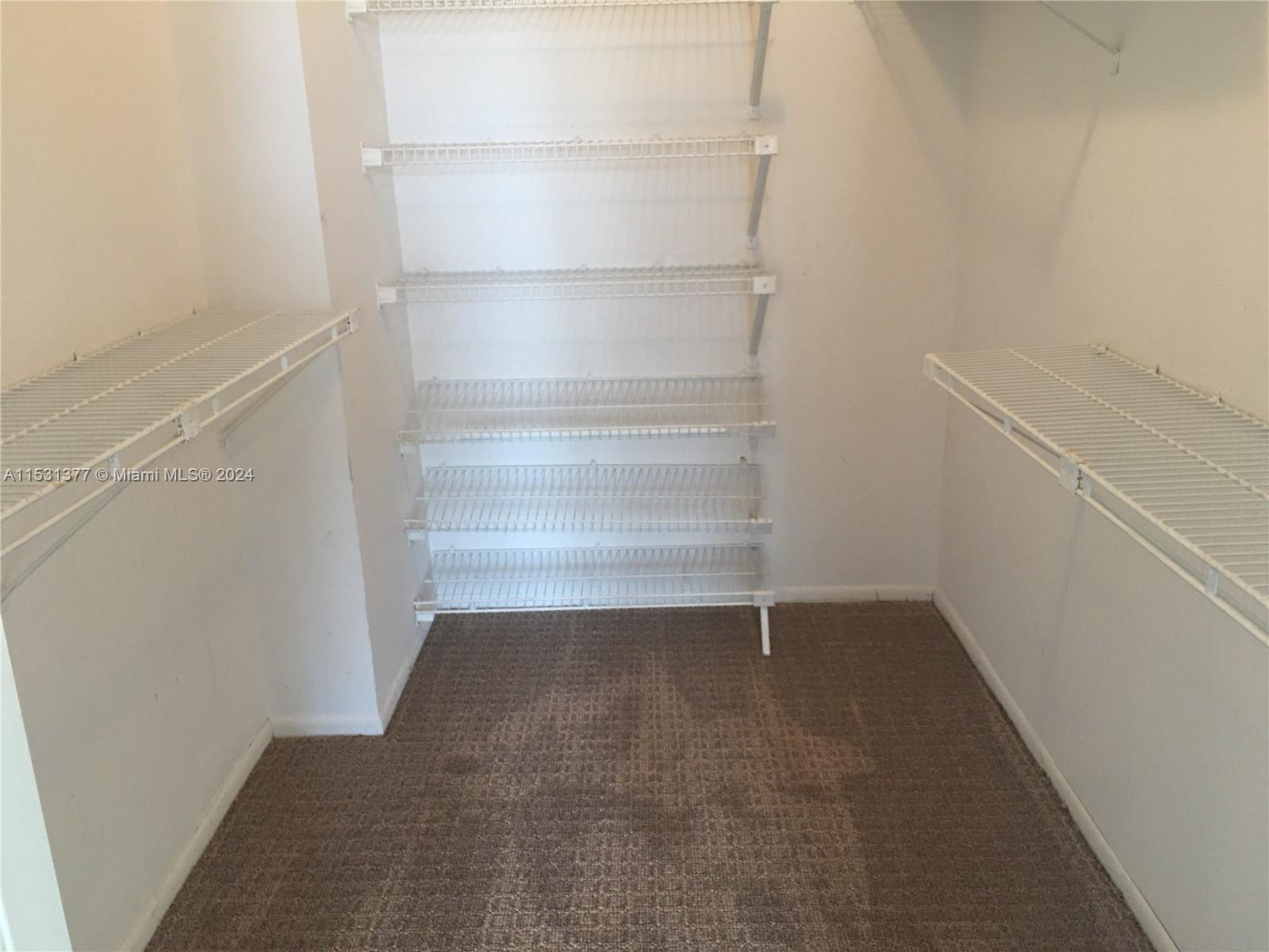 1000 Parkview Dr 626, Hallandale Beach, Florida 33009, 1 Bedroom Bedrooms, ,1 BathroomBathrooms,Residential,For Sale,1000 Parkview Dr 626,A11531377