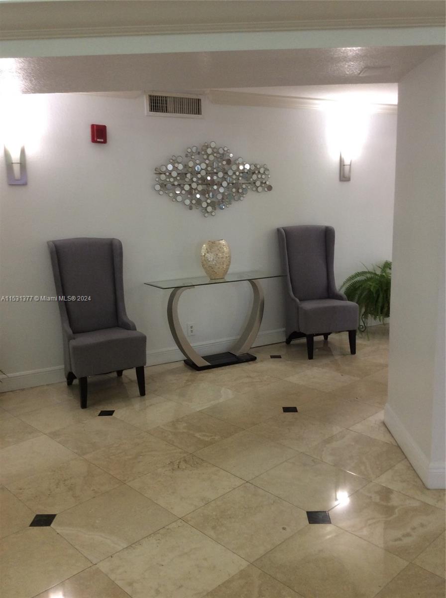 1000 Parkview Dr 626, Hallandale Beach, Florida 33009, 1 Bedroom Bedrooms, ,1 BathroomBathrooms,Residential,For Sale,1000 Parkview Dr 626,A11531377