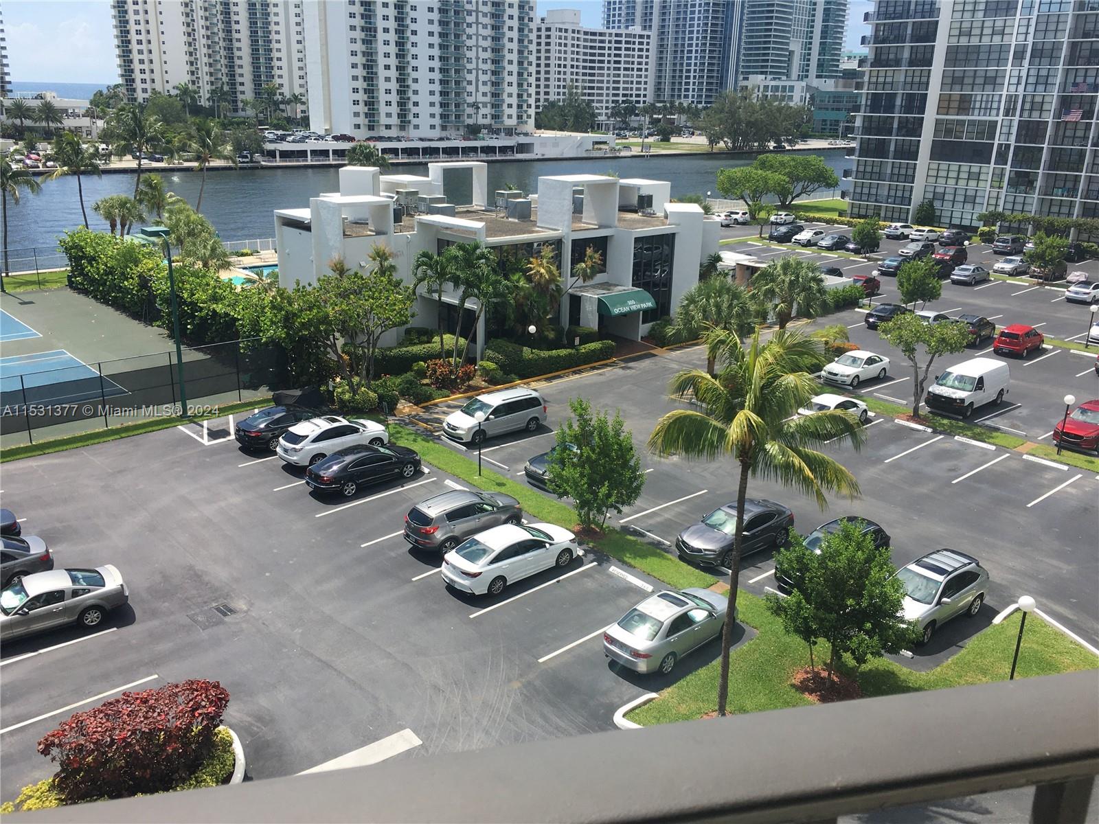 1000 Parkview Dr 626, Hallandale Beach, Florida 33009, 1 Bedroom Bedrooms, ,1 BathroomBathrooms,Residential,For Sale,1000 Parkview Dr 626,A11531377