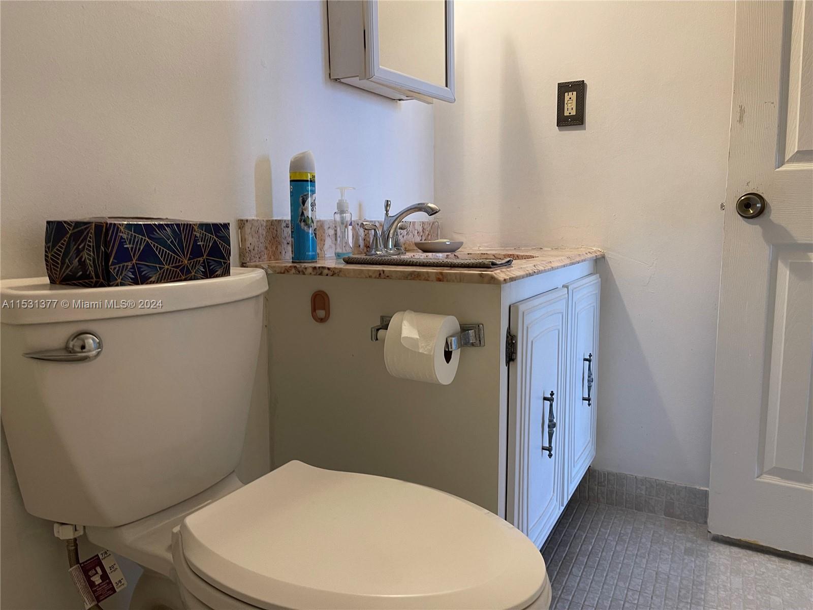 1000 Parkview Dr 626, Hallandale Beach, Florida 33009, 1 Bedroom Bedrooms, ,1 BathroomBathrooms,Residential,For Sale,1000 Parkview Dr 626,A11531377