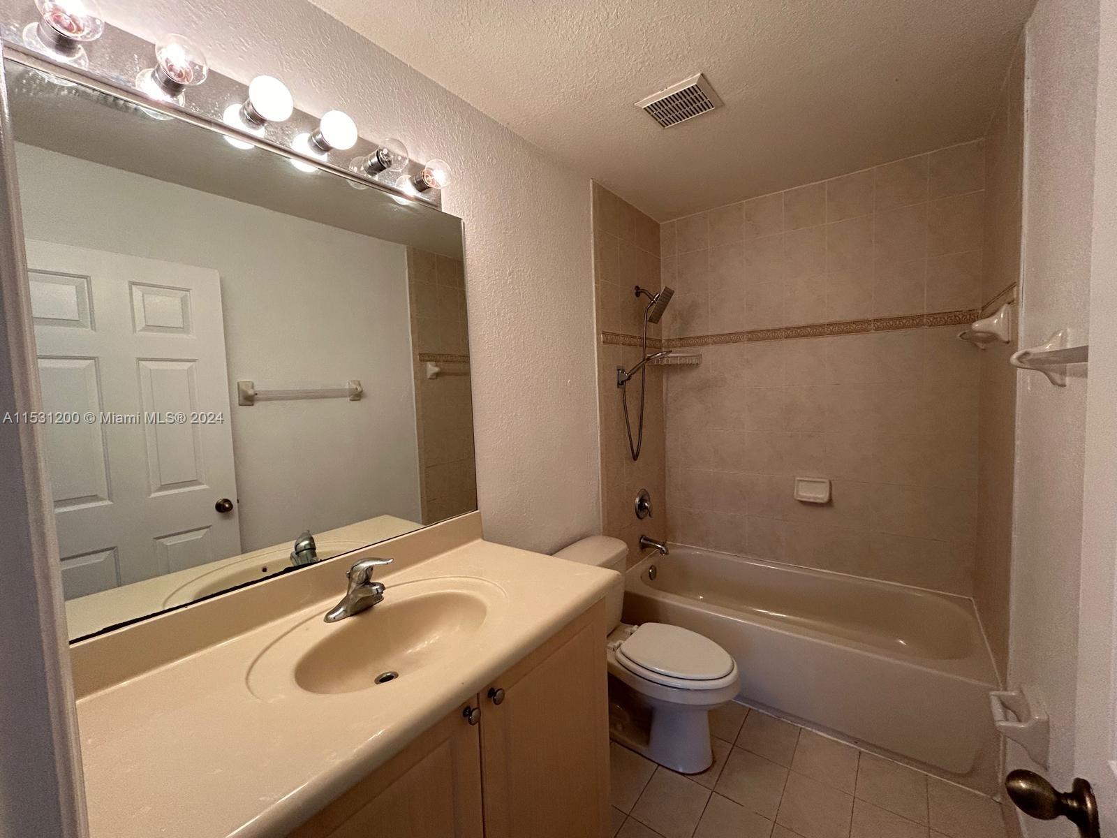 1406 SE 26th Ct 311, Homestead, Florida 33035, 4 Bedrooms Bedrooms, ,3 BathroomsBathrooms,Residentiallease,For Rent,1406 SE 26th Ct 311,A11531200