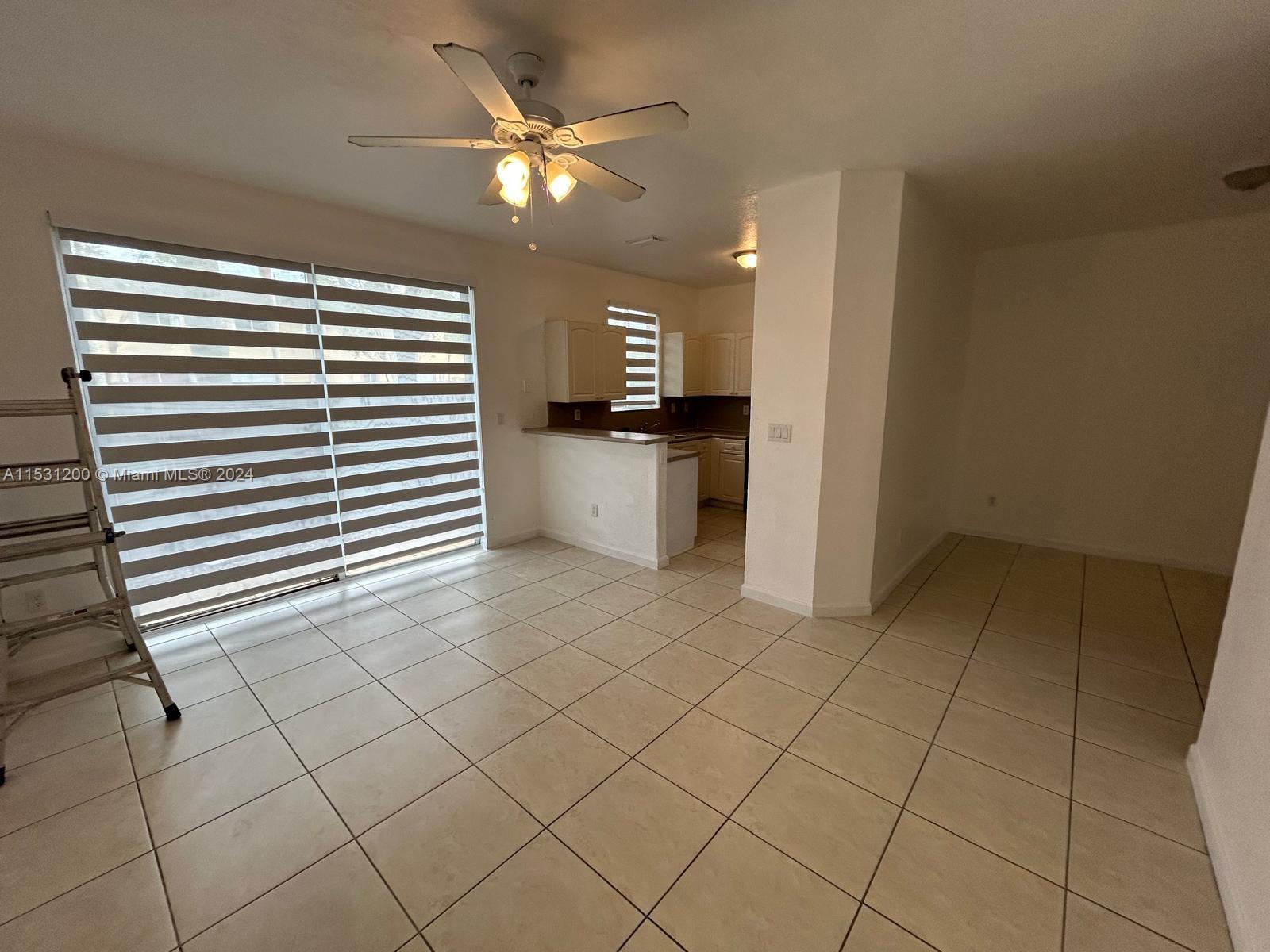 1406 SE 26th Ct 311, Homestead, Florida 33035, 4 Bedrooms Bedrooms, ,3 BathroomsBathrooms,Residentiallease,For Rent,1406 SE 26th Ct 311,A11531200