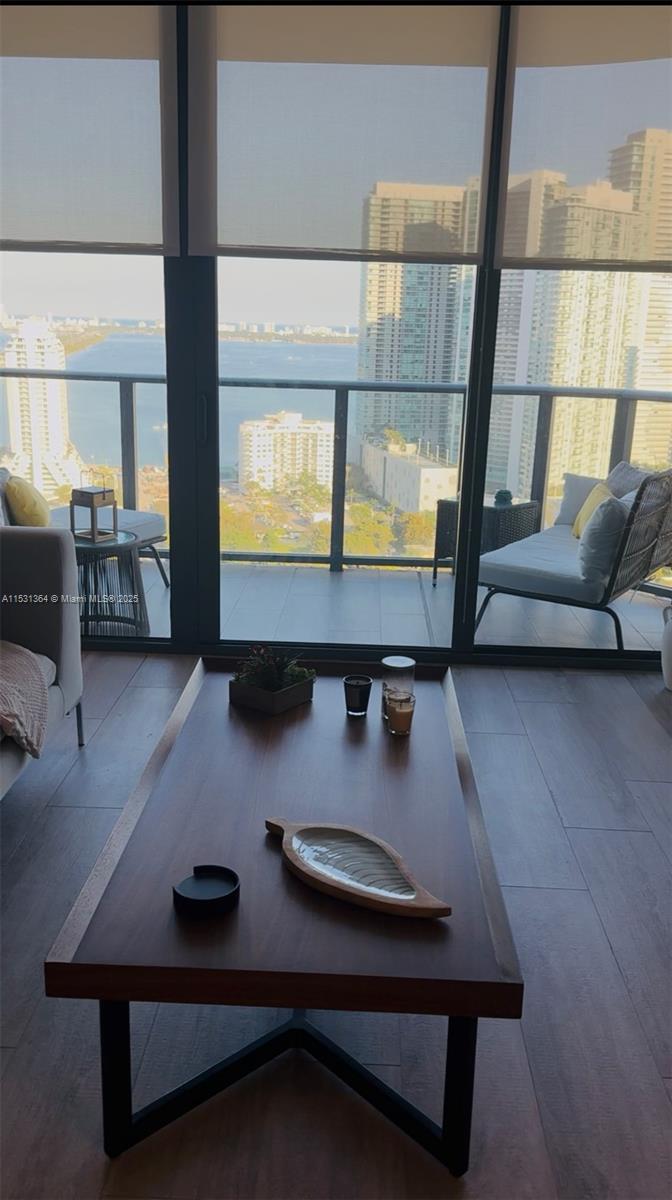 121 NE 34th St 3005, Miami, Florida 33137, 2 Bedrooms Bedrooms, ,2 BathroomsBathrooms,Residentiallease,For Rent,121 NE 34th St 3005,A11531364