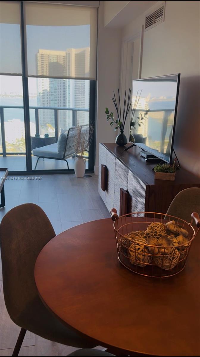 121 NE 34th St 3005, Miami, Florida 33137, 2 Bedrooms Bedrooms, ,2 BathroomsBathrooms,Residentiallease,For Rent,121 NE 34th St 3005,A11531364