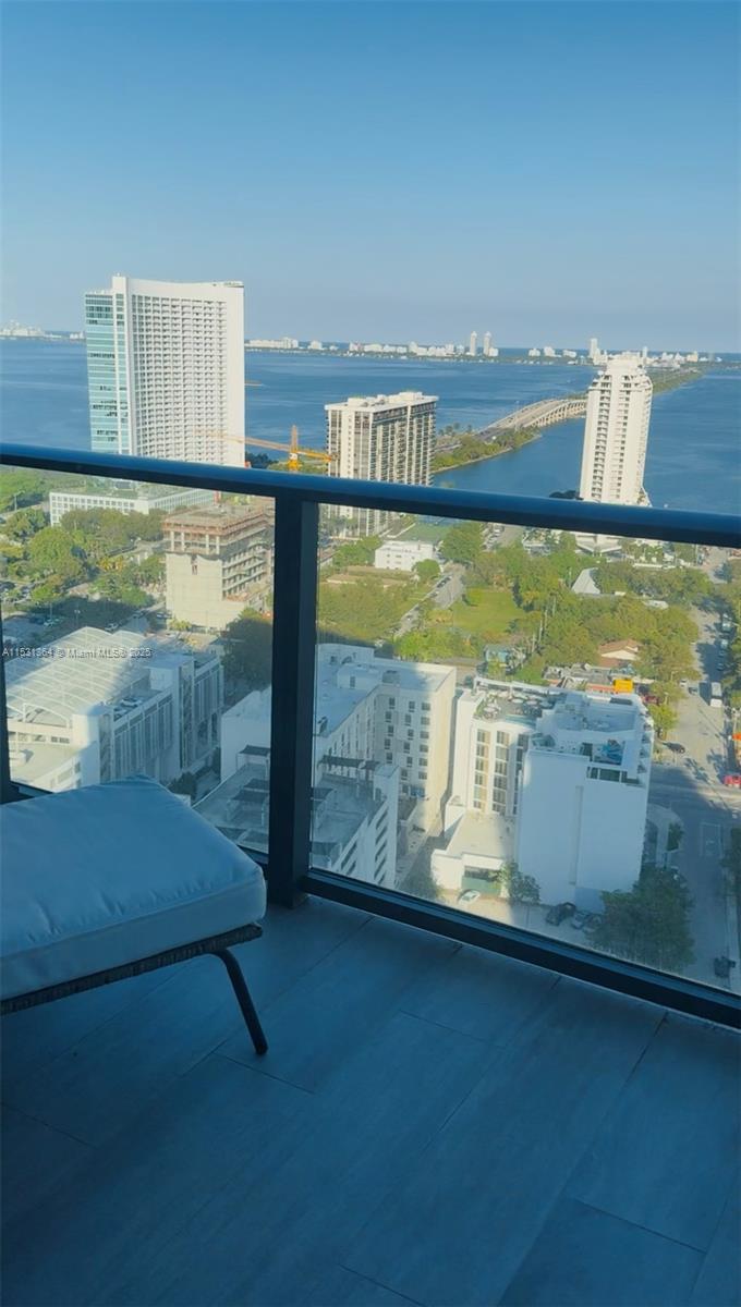 121 NE 34th St 3005, Miami, Florida 33137, 2 Bedrooms Bedrooms, ,2 BathroomsBathrooms,Residentiallease,For Rent,121 NE 34th St 3005,A11531364