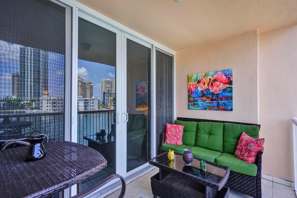 121 Golden Isles Dr 205, Hallandale Beach, Florida 33009, 2 Bedrooms Bedrooms, ,2 BathroomsBathrooms,Residentiallease,For Rent,121 Golden Isles Dr 205,A11531411