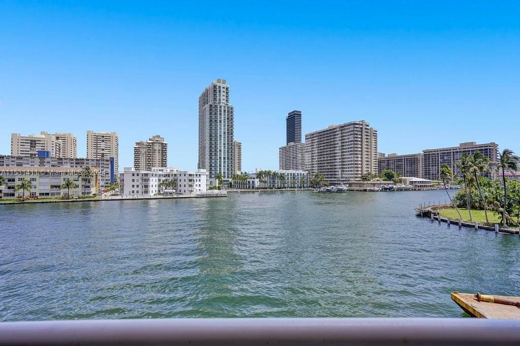 121 Golden Isles Dr 205, Hallandale Beach, Florida 33009, 2 Bedrooms Bedrooms, ,2 BathroomsBathrooms,Residentiallease,For Rent,121 Golden Isles Dr 205,A11531411