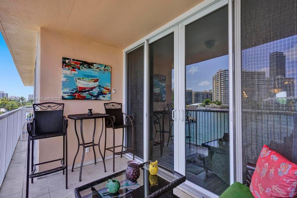 121 Golden Isles Dr 205, Hallandale Beach, Florida 33009, 2 Bedrooms Bedrooms, ,2 BathroomsBathrooms,Residentiallease,For Rent,121 Golden Isles Dr 205,A11531411