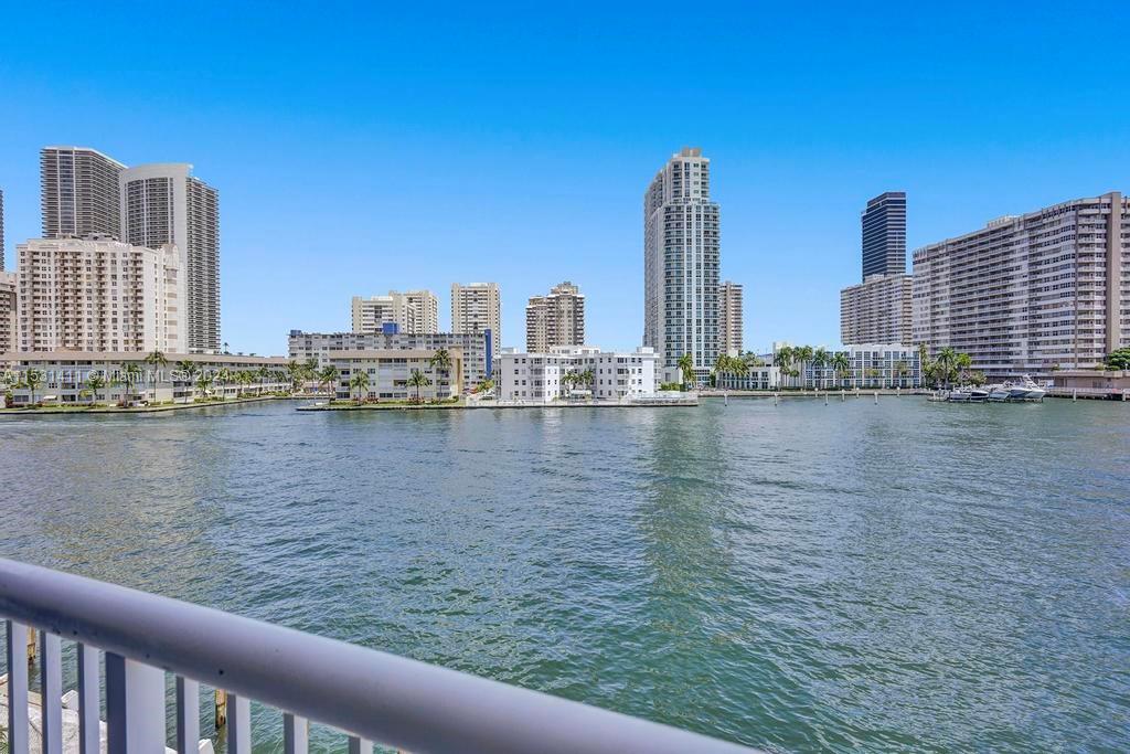 121 Golden Isles Dr 205, Hallandale Beach, Florida 33009, 2 Bedrooms Bedrooms, ,2 BathroomsBathrooms,Residentiallease,For Rent,121 Golden Isles Dr 205,A11531411