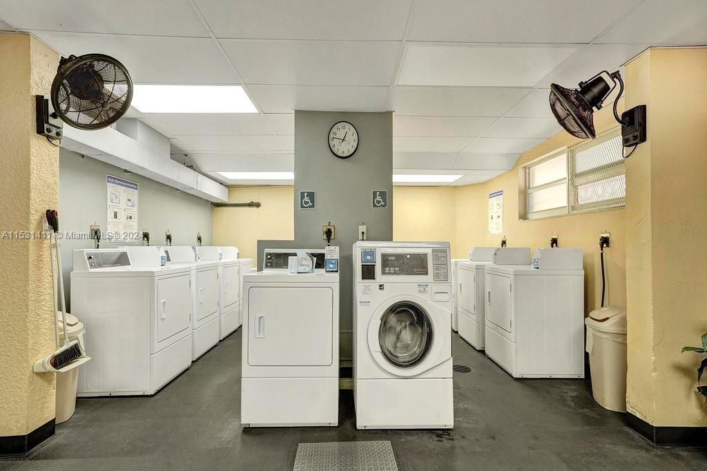 121 Golden Isles Dr 205, Hallandale Beach, Florida 33009, 2 Bedrooms Bedrooms, ,2 BathroomsBathrooms,Residentiallease,For Rent,121 Golden Isles Dr 205,A11531411