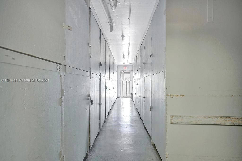 121 Golden Isles Dr 205, Hallandale Beach, Florida 33009, 2 Bedrooms Bedrooms, ,2 BathroomsBathrooms,Residentiallease,For Rent,121 Golden Isles Dr 205,A11531411