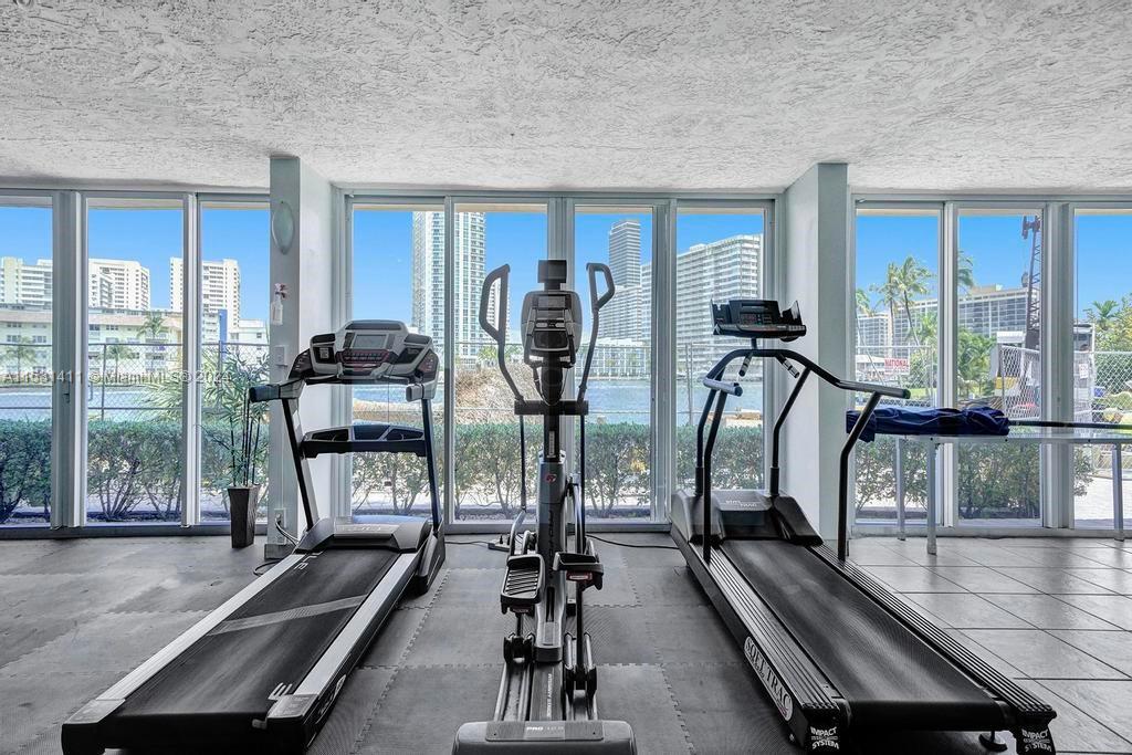 121 Golden Isles Dr 205, Hallandale Beach, Florida 33009, 2 Bedrooms Bedrooms, ,2 BathroomsBathrooms,Residentiallease,For Rent,121 Golden Isles Dr 205,A11531411