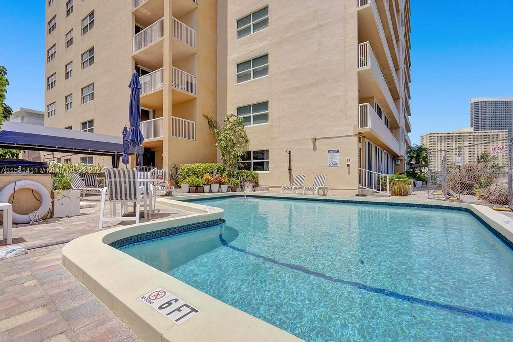 121 Golden Isles Dr 205, Hallandale Beach, Florida 33009, 2 Bedrooms Bedrooms, ,2 BathroomsBathrooms,Residentiallease,For Rent,121 Golden Isles Dr 205,A11531411