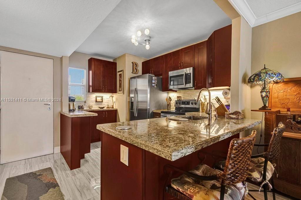 121 Golden Isles Dr 205, Hallandale Beach, Florida 33009, 2 Bedrooms Bedrooms, ,2 BathroomsBathrooms,Residentiallease,For Rent,121 Golden Isles Dr 205,A11531411