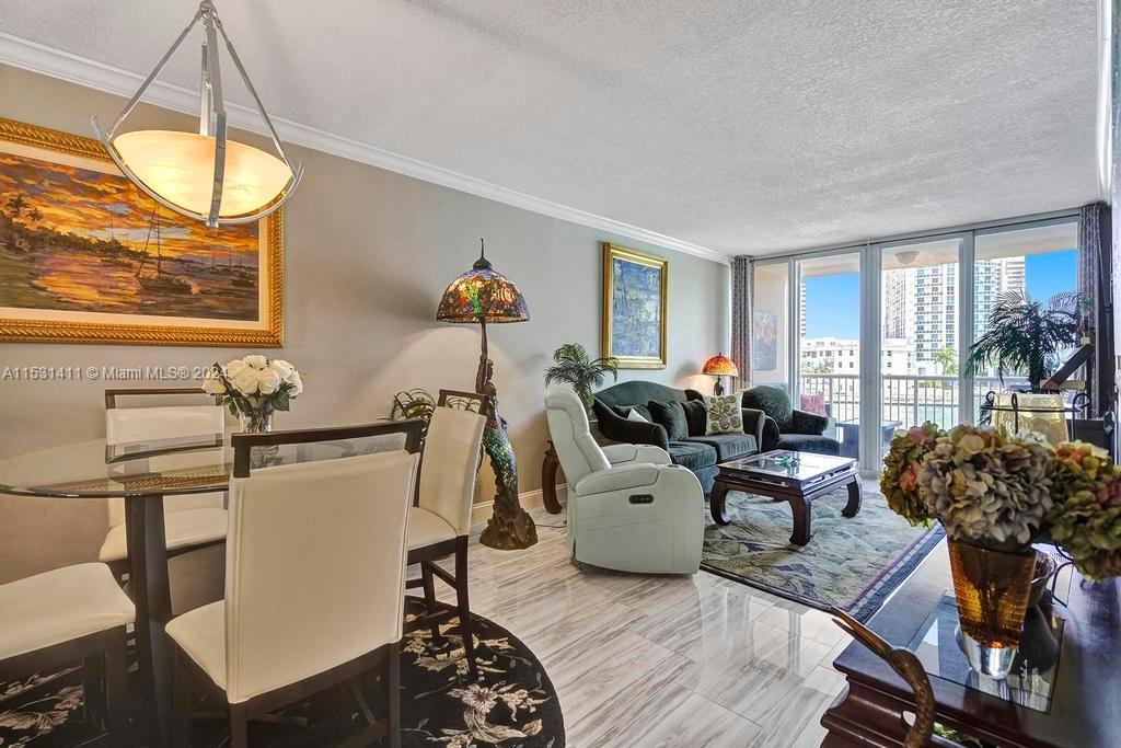 121 Golden Isles Dr 205, Hallandale Beach, Florida 33009, 2 Bedrooms Bedrooms, ,2 BathroomsBathrooms,Residentiallease,For Rent,121 Golden Isles Dr 205,A11531411