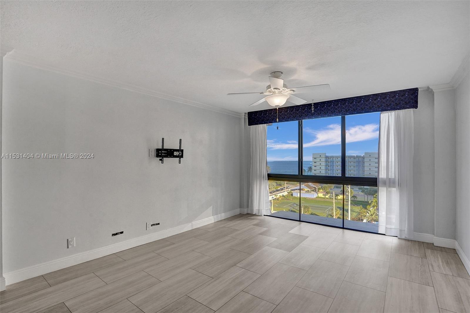 1600 S Ocean Dr 8J, Hollywood, Florida 33019, 2 Bedrooms Bedrooms, ,2 BathroomsBathrooms,Residentiallease,For Rent,1600 S Ocean Dr 8J,A11531404