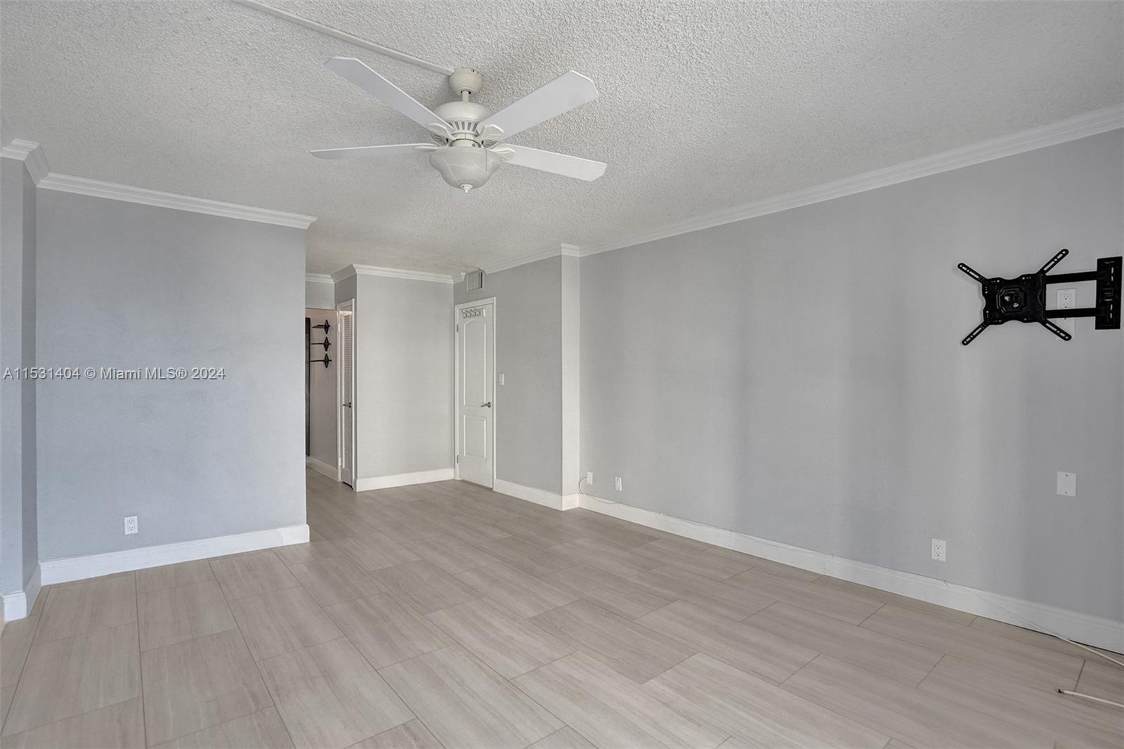 1600 S Ocean Dr 8J, Hollywood, Florida 33019, 2 Bedrooms Bedrooms, ,2 BathroomsBathrooms,Residentiallease,For Rent,1600 S Ocean Dr 8J,A11531404