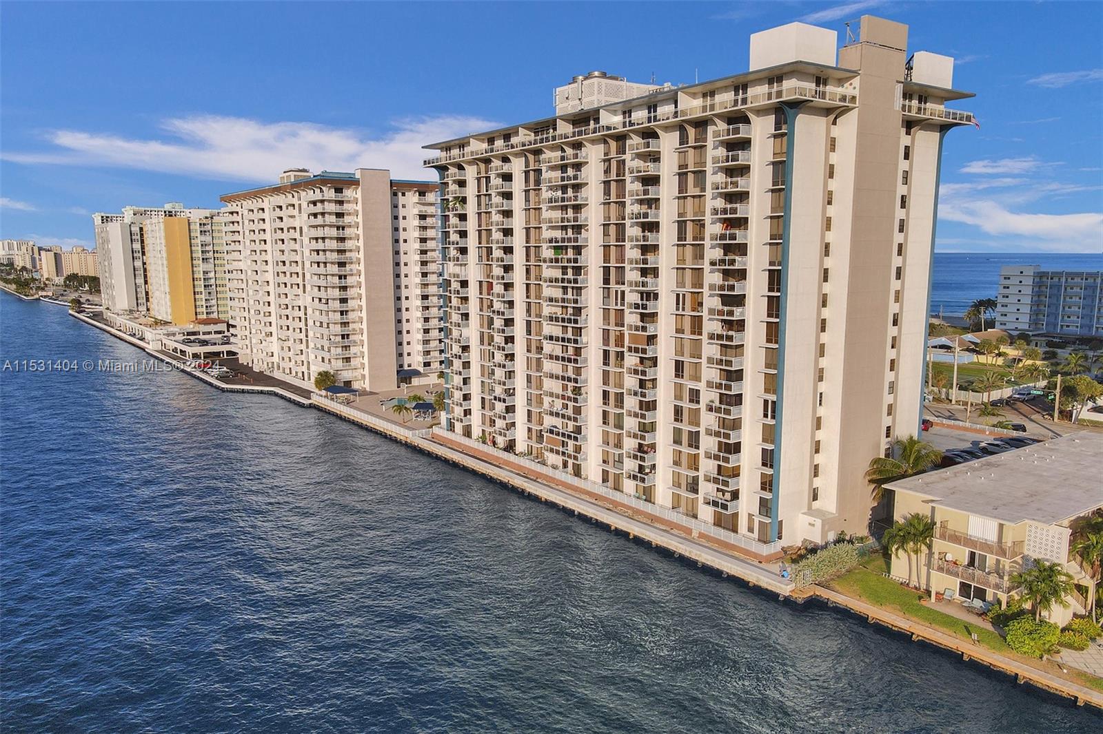 1600 S Ocean Dr 8J, Hollywood, Florida 33019, 2 Bedrooms Bedrooms, ,2 BathroomsBathrooms,Residentiallease,For Rent,1600 S Ocean Dr 8J,A11531404