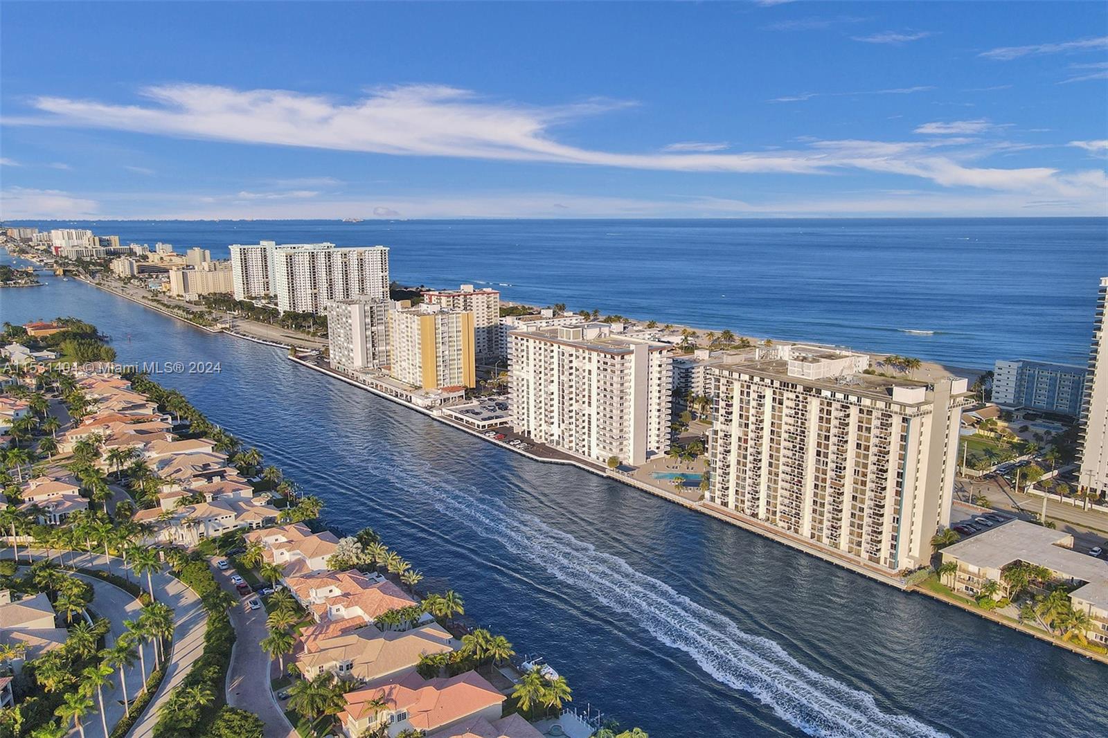 1600 S Ocean Dr 8J, Hollywood, Florida 33019, 2 Bedrooms Bedrooms, ,2 BathroomsBathrooms,Residentiallease,For Rent,1600 S Ocean Dr 8J,A11531404