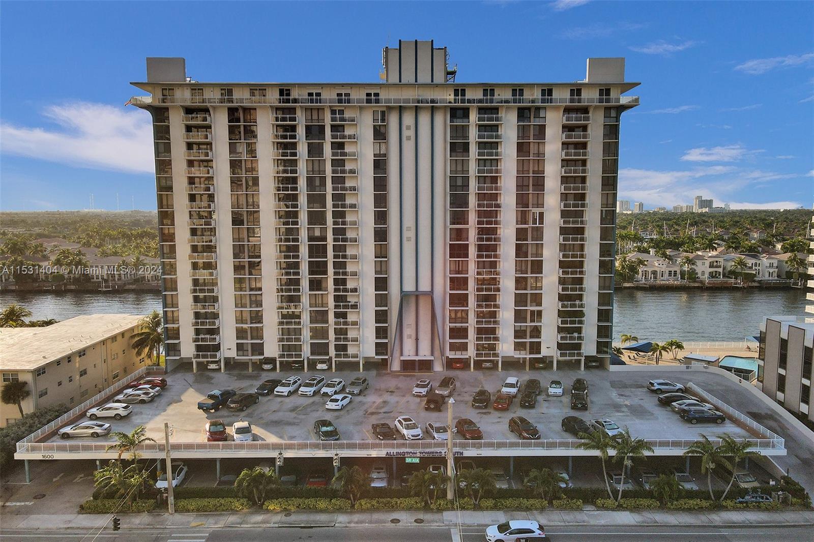 1600 S Ocean Dr 8J, Hollywood, Florida 33019, 2 Bedrooms Bedrooms, ,2 BathroomsBathrooms,Residentiallease,For Rent,1600 S Ocean Dr 8J,A11531404