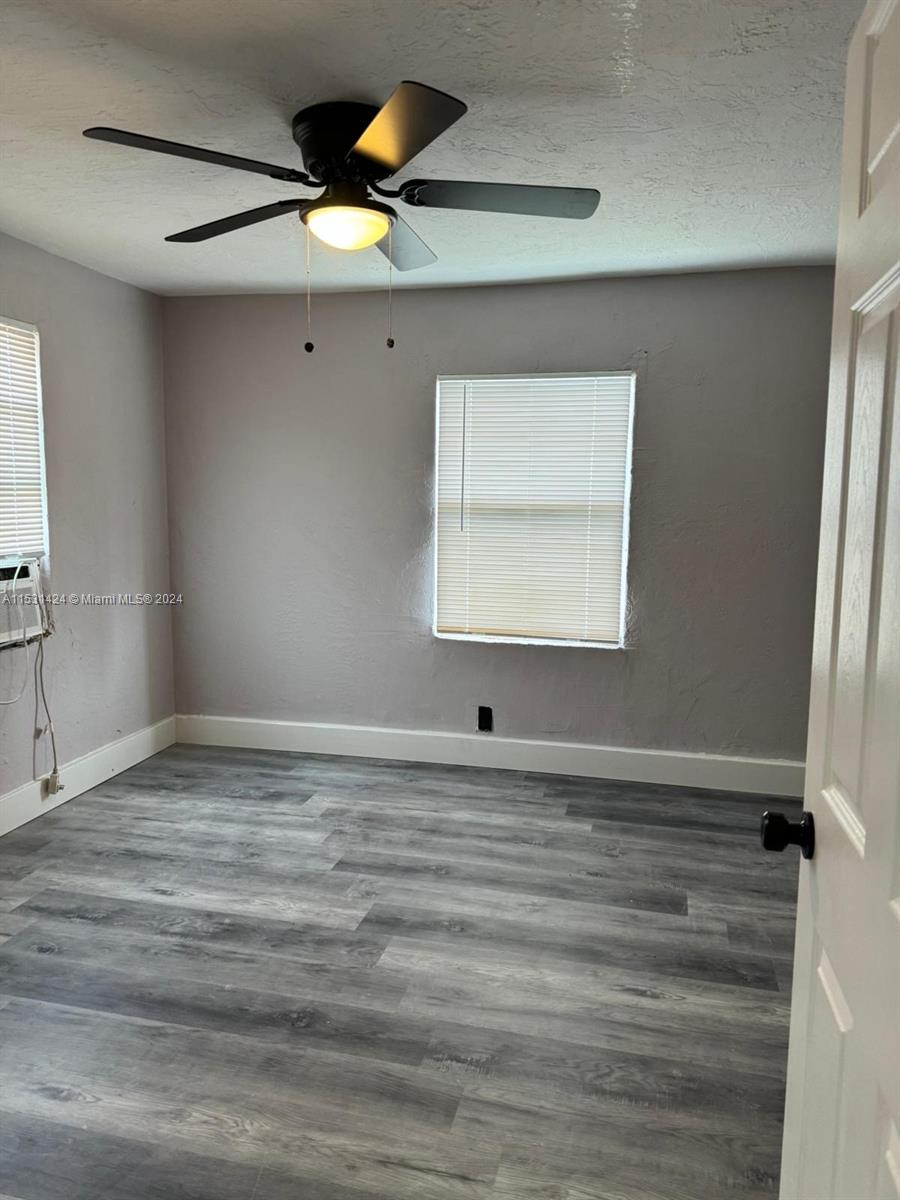 400 NW 7th Ct 1, Hallandale Beach, Florida 33009, 4 Bedrooms Bedrooms, ,2 BathroomsBathrooms,Residentiallease,For Rent,400 NW 7th Ct 1,A11531424