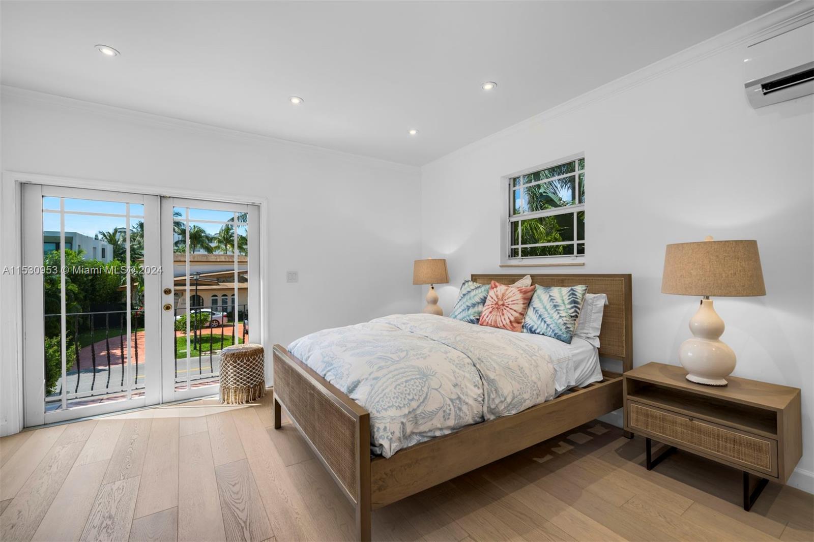 2111 Regatta Ave, Miami Beach, FL 33140, 4 Bedrooms Bedrooms, ,4 BathroomsBathrooms,Residential,For Sale,Regatta Ave,A11530953