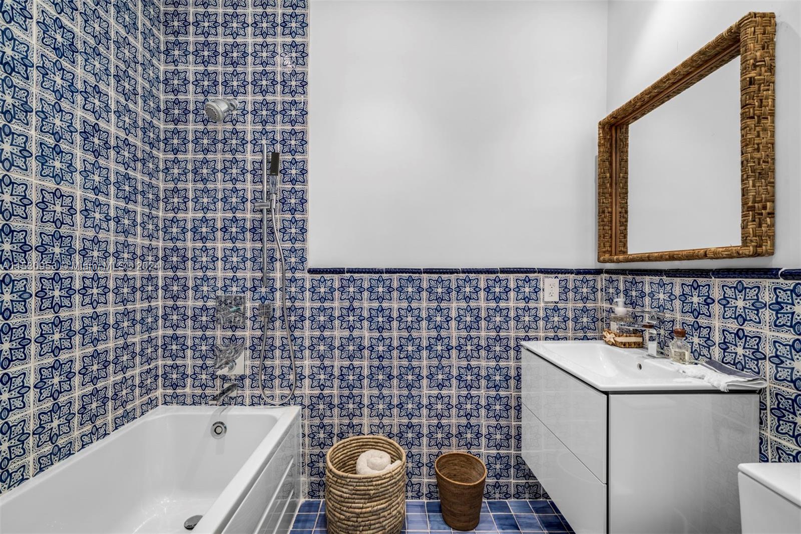 2111 Regatta Ave, Miami Beach, FL 33140, 4 Bedrooms Bedrooms, ,4 BathroomsBathrooms,Residential,For Sale,Regatta Ave,A11530953