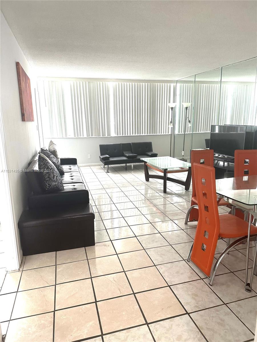 1801 S Ocean Dr 337, Hallandale Beach, Florida 33009, 1 Bedroom Bedrooms, ,1 BathroomBathrooms,Residentiallease,For Rent,1801 S Ocean Dr 337,A11531435
