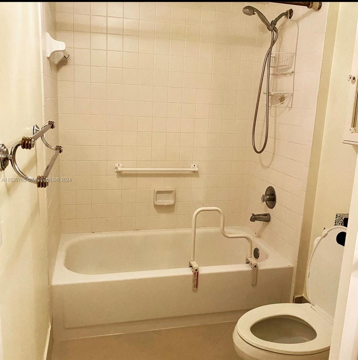 13455 SW 16th Ct 409F, Pembroke Pines, Florida 33027, 2 Bedrooms Bedrooms, ,1 BathroomBathrooms,Residential,For Sale,13455 SW 16th Ct 409F,A11530765