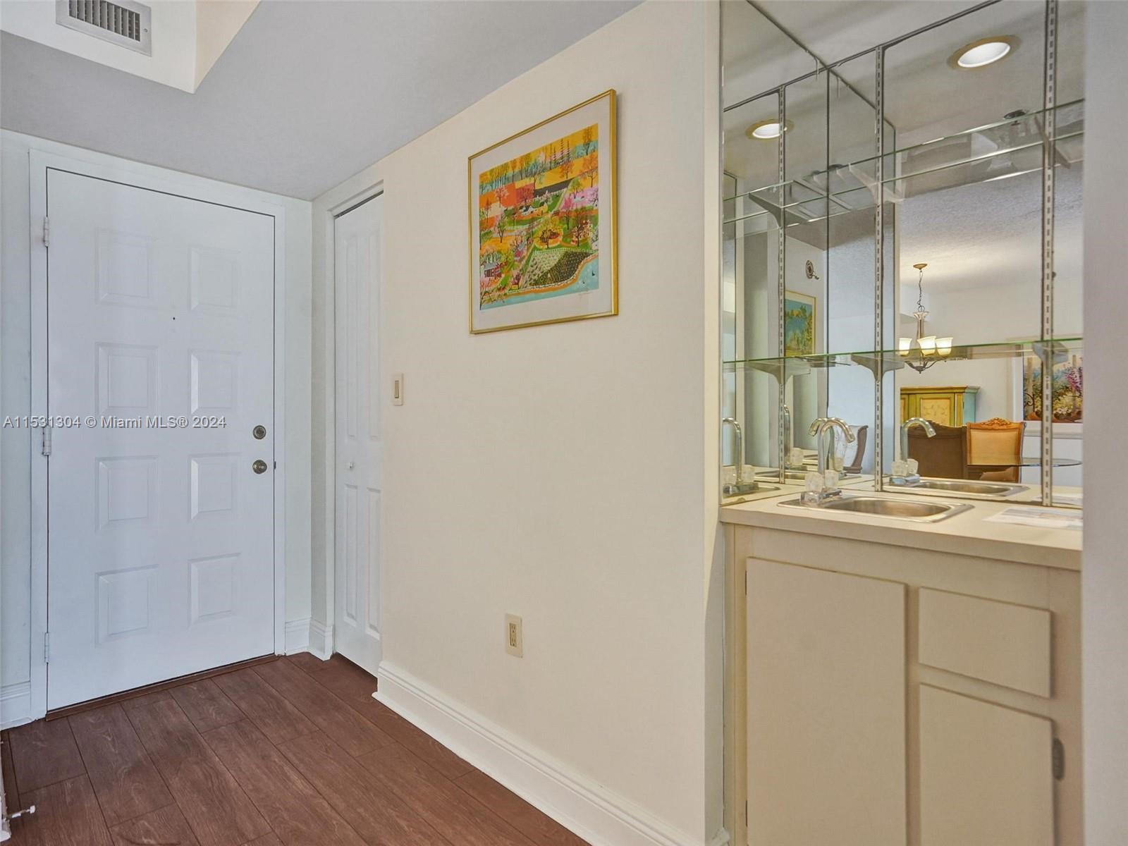 1201 S Ocean Dr 2410N, Hollywood, Florida 33019, 2 Bedrooms Bedrooms, ,2 BathroomsBathrooms,Residential,For Sale,1201 S Ocean Dr 2410N,A11531304