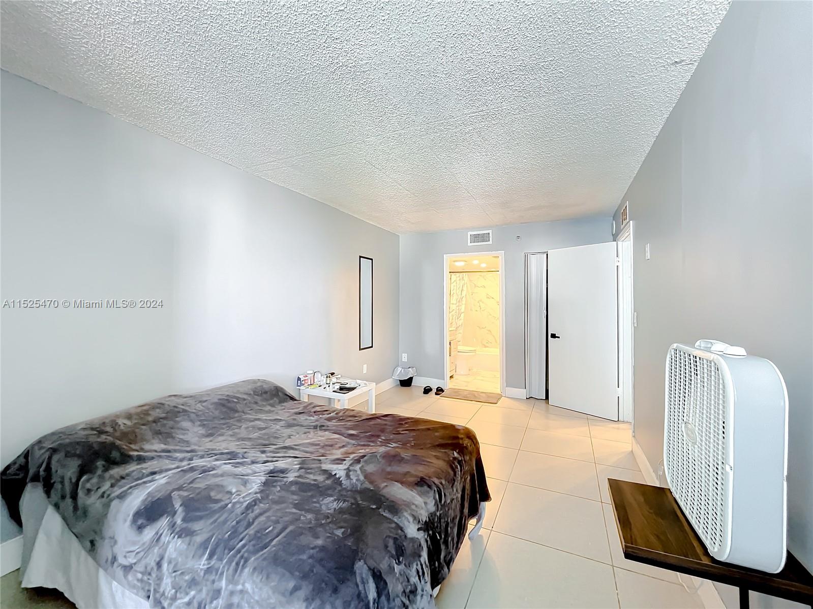 850 N Miami Ave W-1810, Miami, Florida 33136, 2 Bedrooms Bedrooms, ,2 BathroomsBathrooms,Residential,For Sale,850 N Miami Ave W-1810,A11525470