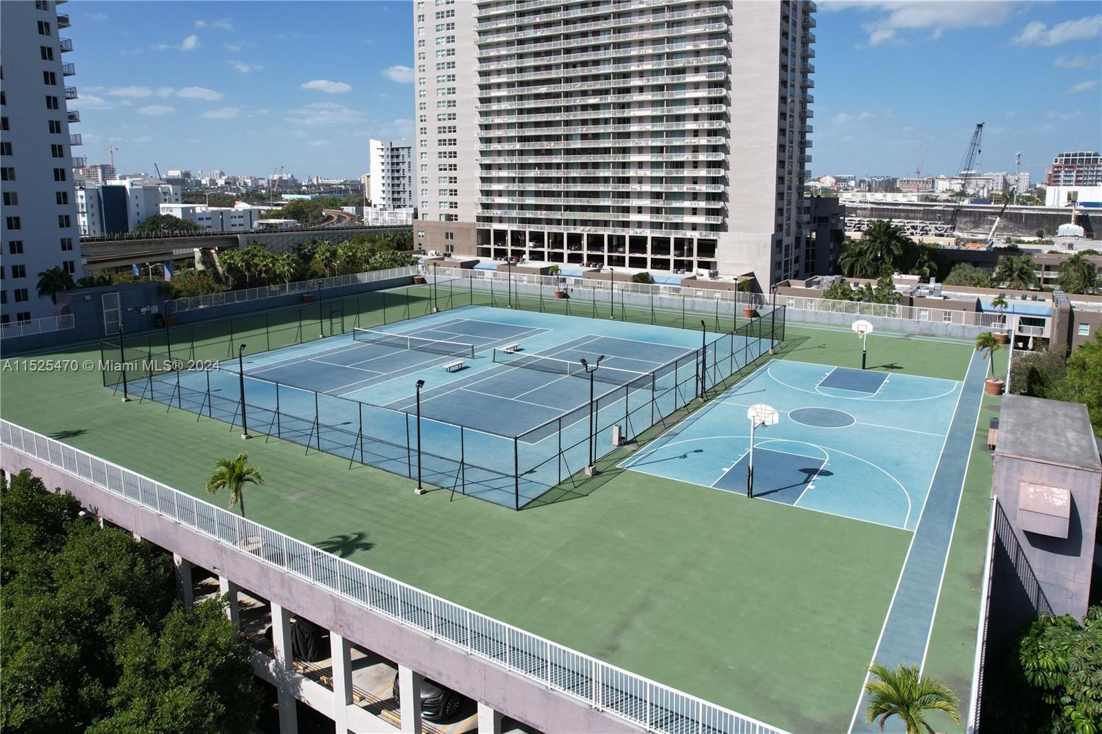 850 N Miami Ave W-1810, Miami, Florida 33136, 2 Bedrooms Bedrooms, ,2 BathroomsBathrooms,Residential,For Sale,850 N Miami Ave W-1810,A11525470
