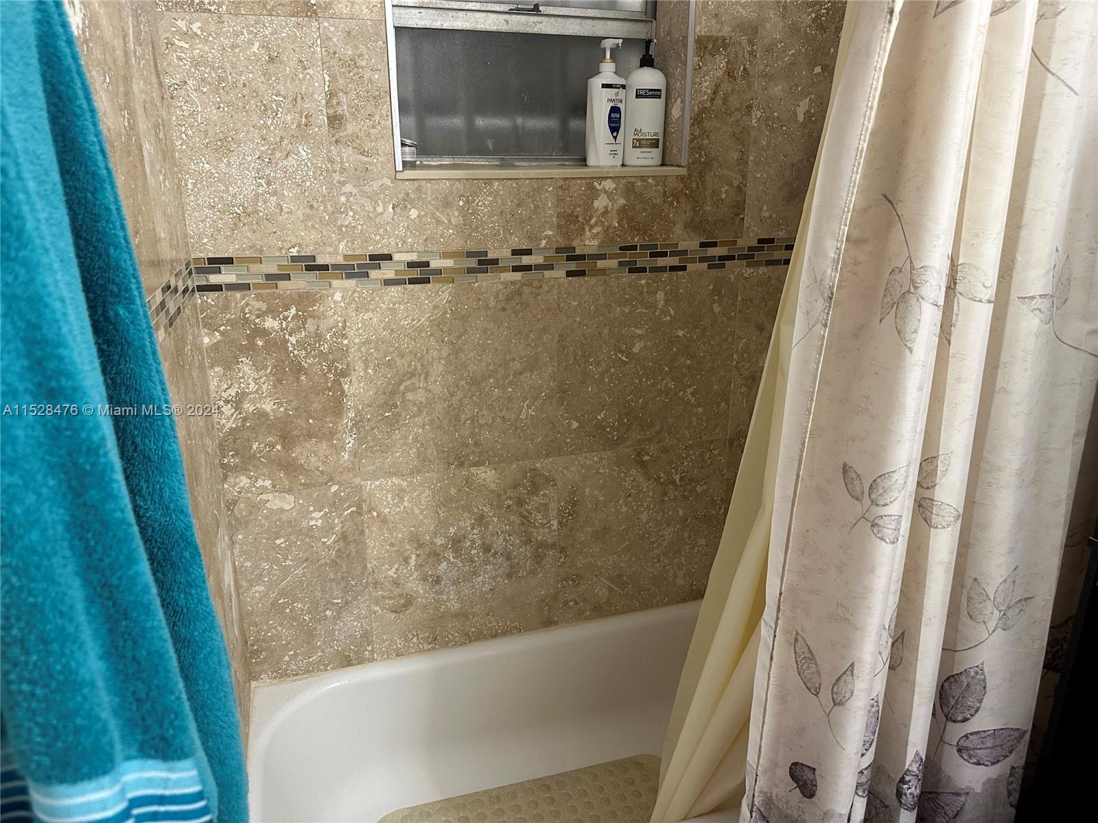 Homestead, Florida 33032, 3 Bedrooms Bedrooms, ,2 BathroomsBathrooms,Residential,For Sale,A11528476