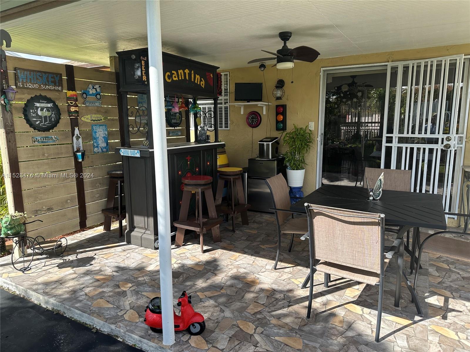 Homestead, Florida 33032, 3 Bedrooms Bedrooms, ,2 BathroomsBathrooms,Residential,For Sale,A11528476