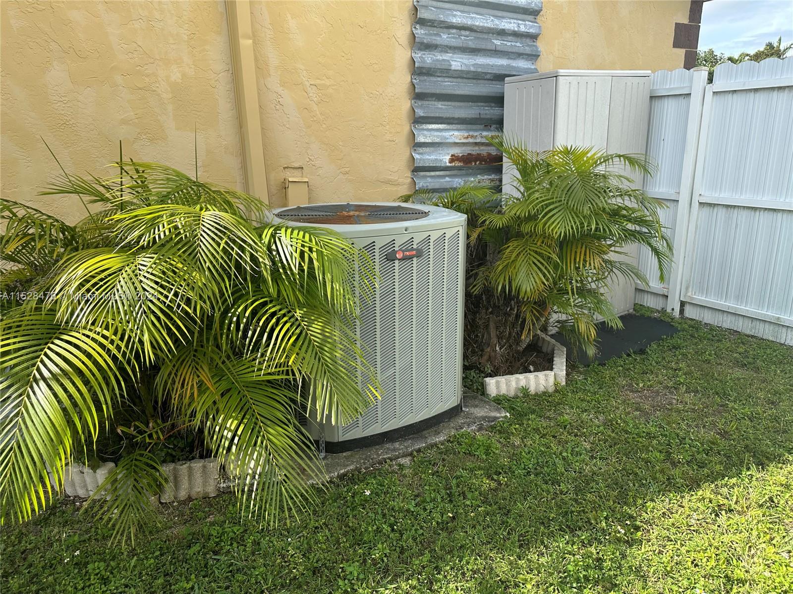 Homestead, Florida 33032, 3 Bedrooms Bedrooms, ,2 BathroomsBathrooms,Residential,For Sale,A11528476