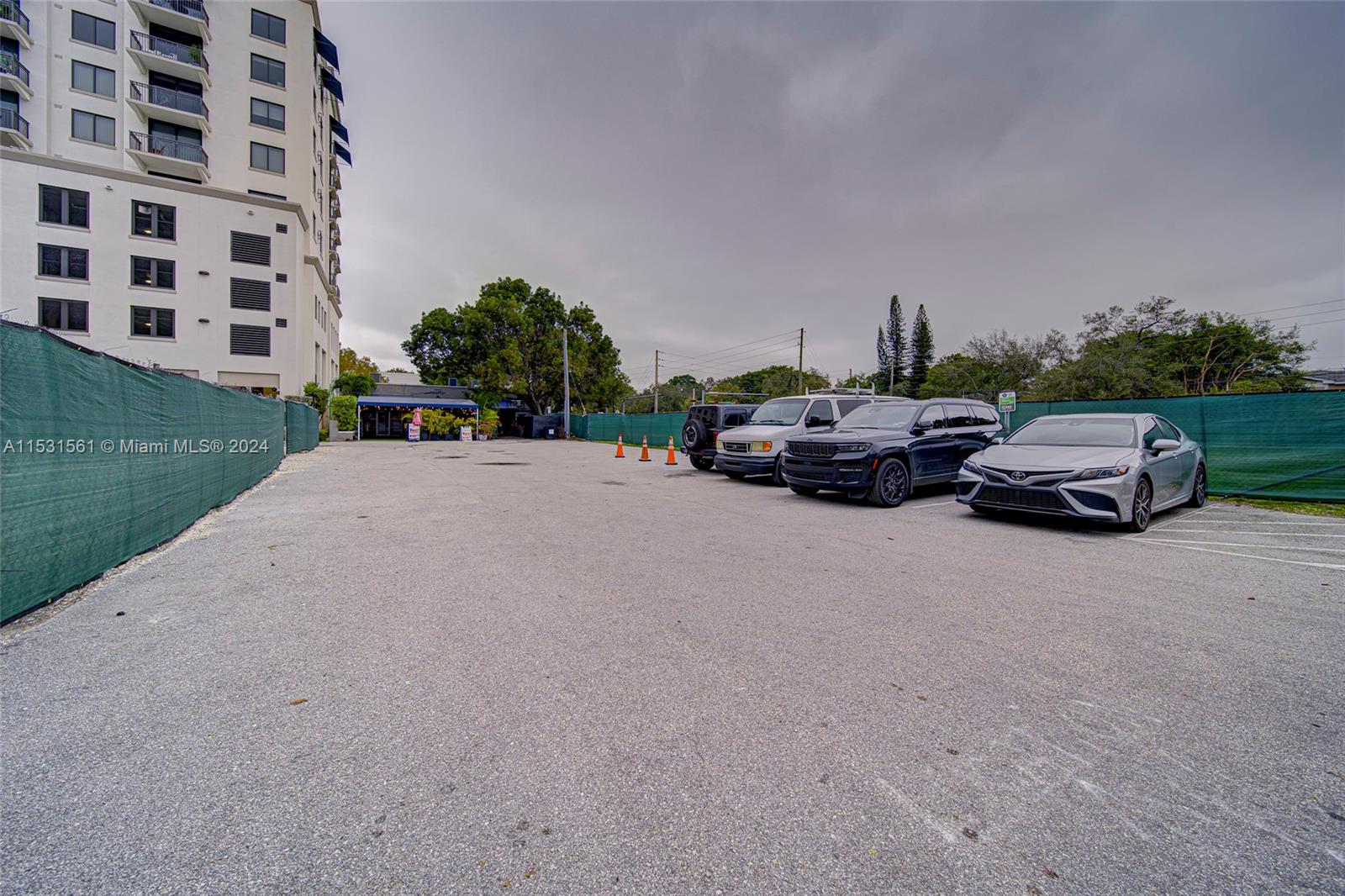 4019 S Le Jeune Rd, Coral Gables, Florida 33134, ,Commercialsale,For Sale,4019 S Le Jeune Rd,A11531561
