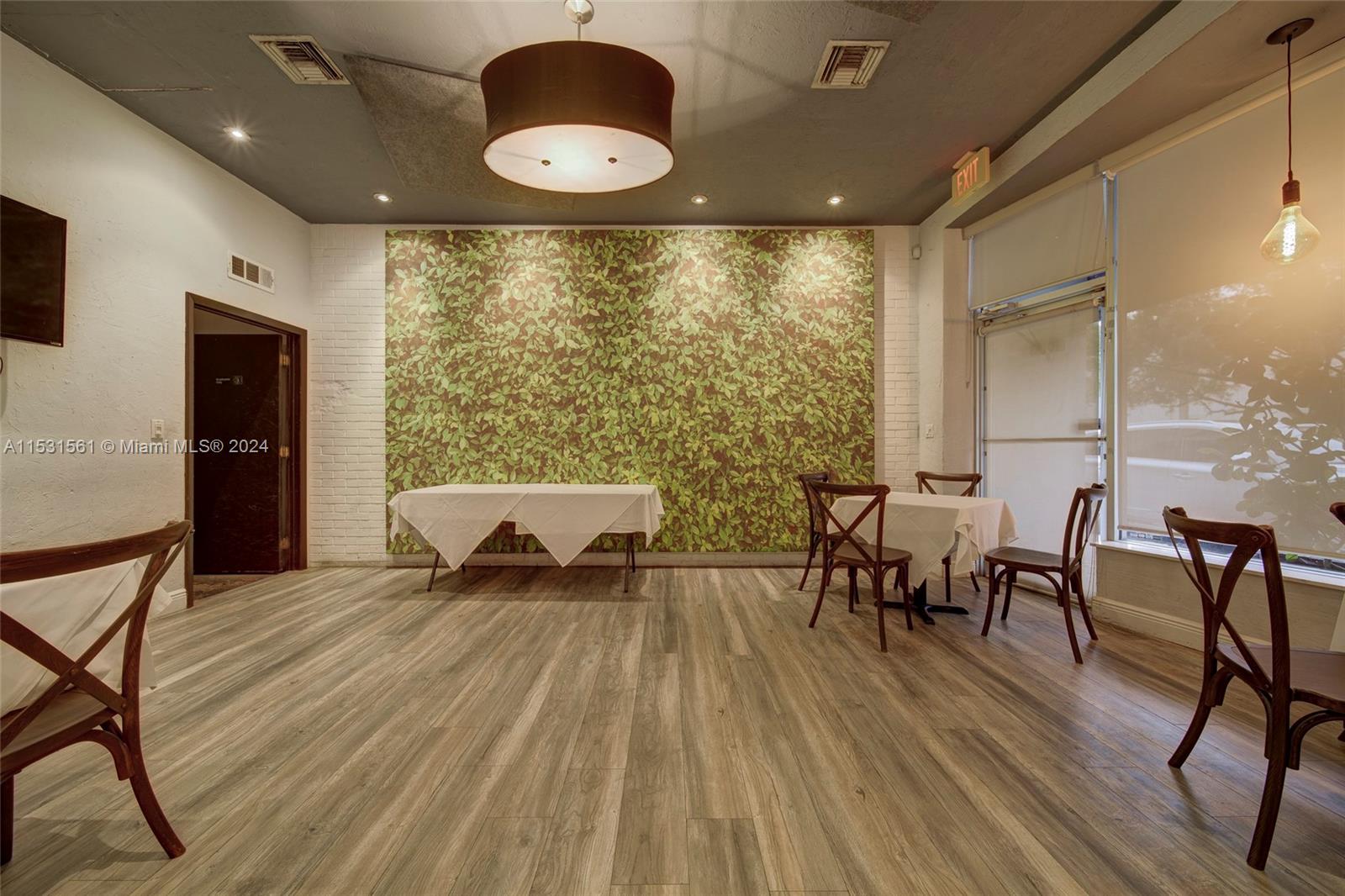 4019 S Le Jeune Rd, Coral Gables, Florida 33134, ,Commercialsale,For Sale,4019 S Le Jeune Rd,A11531561