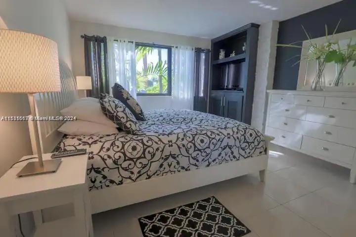 301 Golden Isles DR 109, Hallandale Beach, Florida 33009, 1 Bedroom Bedrooms, ,1 BathroomBathrooms,Residentiallease,For Rent,301 Golden Isles DR 109,A11531567
