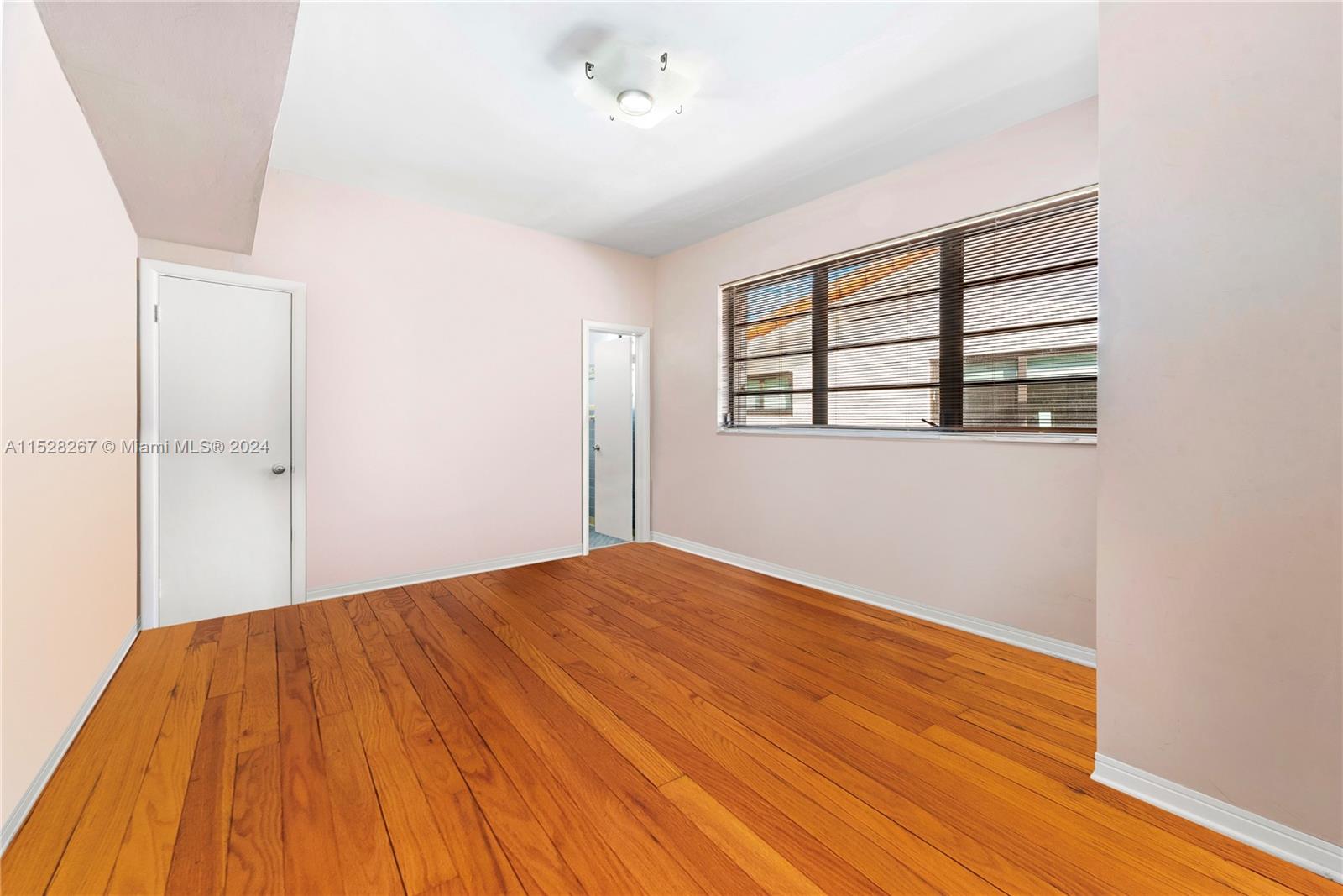 2375 Meridian Ave, Miami Beach, FL, 33140 United States, 4 Bedrooms Bedrooms, ,4 BathroomsBathrooms,Residential,For Sale,Meridian Ave,A11528267