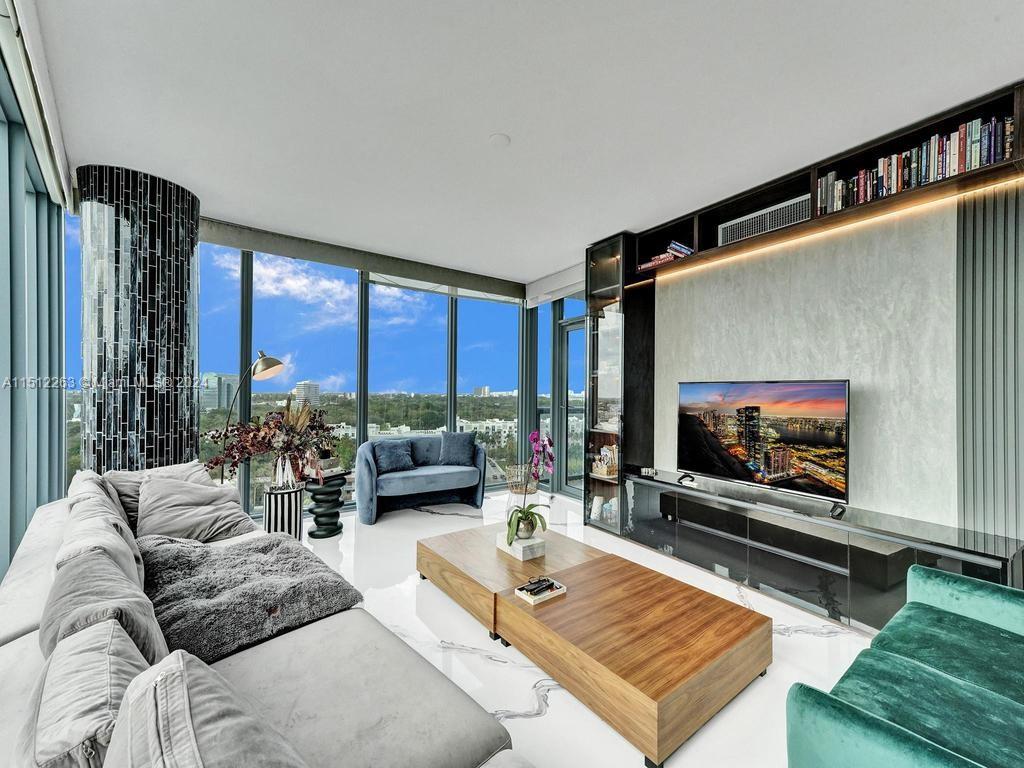 Miami, Florida 33137, 2 Bedrooms Bedrooms, ,2 BathroomsBathrooms,Residential,For Sale,A11512263