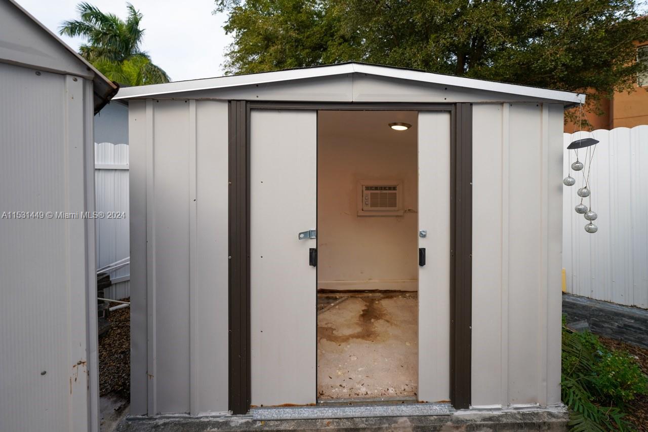 22851 SW 114th Path, Miami, Florida 33170, 4 Bedrooms Bedrooms, ,3 BathroomsBathrooms,Residential,For Sale,22851 SW 114th Path,A11531449