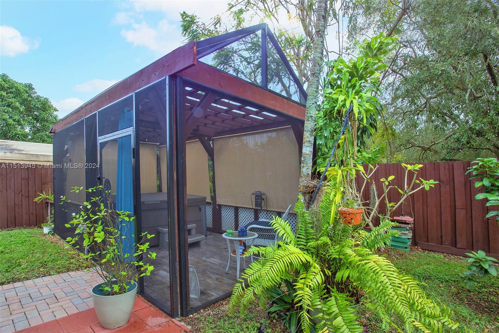 27525 SW 167th Ct, Unincorporated Dade County, Florida 33031, 4 Bedrooms Bedrooms, ,2 BathroomsBathrooms,Residential,For Sale,27525 SW 167th Ct,A11513945